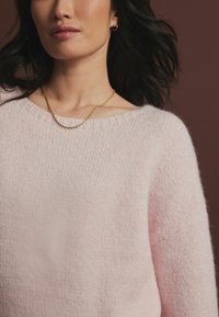 Next REGULAR FIT SOFT TOUCH BARDOT OFF THE SHOULDER - Džemperis - pink blush