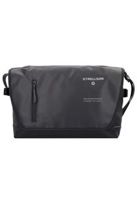 Borsa a spalla nera realizzata in materiale testurizzato e resistente all'acqua. Presenta una tasca anteriore con zip e una tracolla regolabile. Logo Strellson visibile.