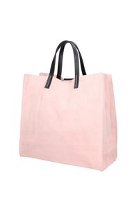 Roze suède tote bag met zwarte leren handvatten. Heeft een eenvoudig ontwerp, open bovenkant en contrasterende stiksels op de handvatten. Geen versieringen.