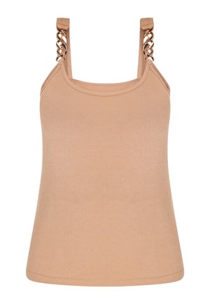 Top sin mangas de color beige hecho de tela acanalada, con tirantes cortos y acentos decorativos de cadena dorada. Textura suave y diseño ajustado.
