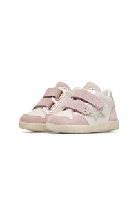 Sneakers in velcro rosa e crema con texture scamosciata, dettagli a forma di stella e suole in gomma, caratterizzati da dettagli metallici lucidi e una silhouette arrotondata.