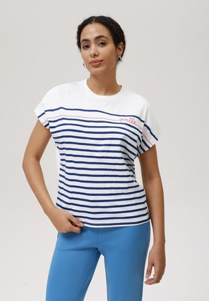 - T-shirt z nadrukiem