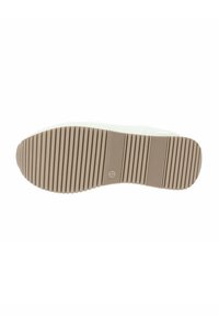 Suola di scarpa in gomma con un motivo a strisce orizzontali texture. Presenta una forma arrotondata e un colore beige chiaro, che indica flessibilità e aderenza.