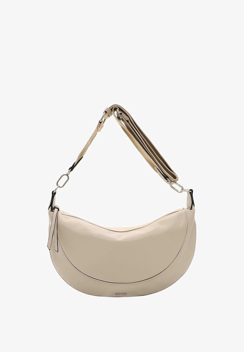 Borsa in pelle beige con design curvo, dotata di tracolla removibile e cuciture sottili lungo i bordi.