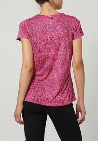 Nike Performance Camiseta deportiva - pink