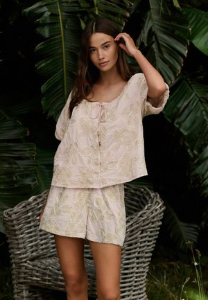 B by Ted Baker, Strand accessories - cream