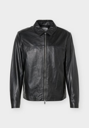 Črna usnjena jakna z zadrgo spredaj, dolgimi rokavi in klasičnim ovratnikom, prikazana na enostavni svetli podlagi.