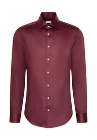 Camicia a maniche lunghe bordeaux in tessuto liscio, con colletto a punte e bottoni bianchi lungo la parte anteriore. Vestibilità su misura con orlo curvo.