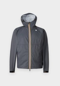 Grå vanntett jakke med hette, som har en frontglidelås med multicolor stripe, elastiske mansjetter, og en logo på venstre bryst.