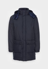 Parka imbottito blu navy con collo alto, due tasche frontali e chiusura con zip. Presenta una texture liscia e dettagli con bottoni.
