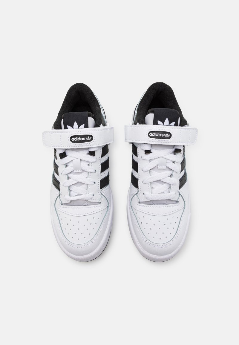 adidas Originals FORUM LOW UNISEX - Trainers - footwear white/core black/white - Zalando adidas Originals FORUM LOW UNISEX - Trainers - footwear white/core black/white - Zalando