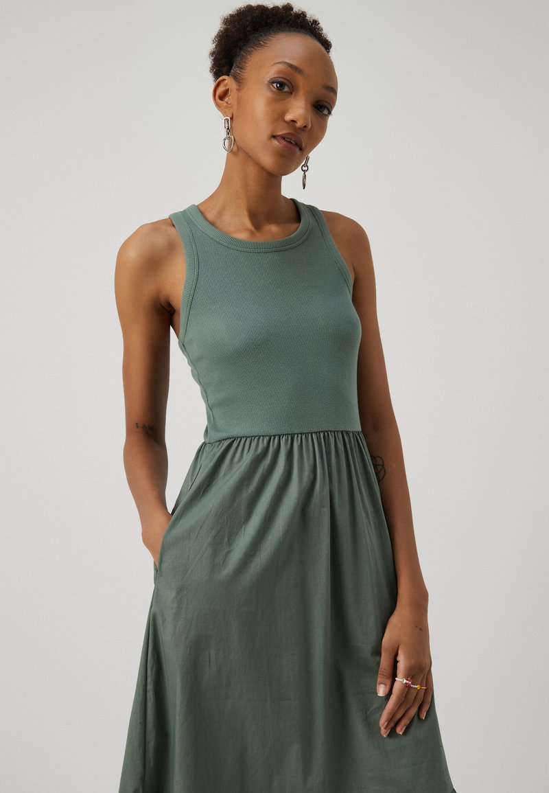 short drop waist dress Black Sleeveless Drop Waist Short Dress main image 0