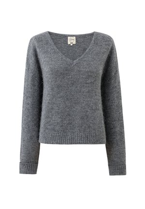 Zacht grijs gebreid sweater met lange mouwen, V-hals, geribde manchetten en zoom, weergegeven op een witte achtergrond.