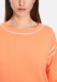 Marc Cain Strickpullover - bright peach