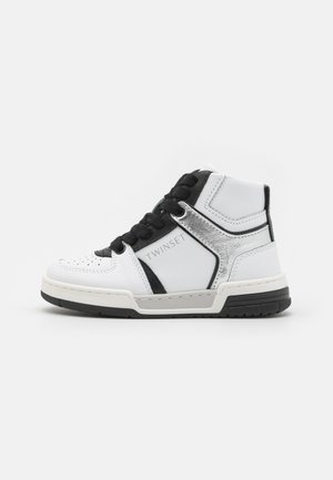 High-top trainers - bianco ottico/argento