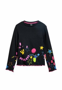 Schwarzes Langarmshirt mit bunten Mustern, darunter Sterne und Wirbel, hat einen gewellten Saum und ein pinkfarbenes Markenlogo am Kragen.