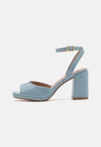 Sandále na platforme - light blue
