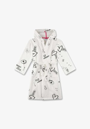 Peignoir blanc à capuche avec motifs de cœur noir, flèche et texte comprenant "Queen of Everything" et "Ticket to Happiness,", avec ceinture à la taille et poches.