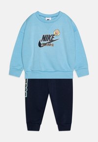 Nike Sportswear - SENSE OF ADVENTURE SET - Tuta - midnight navy Immagine in miniatura 1