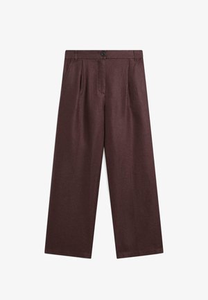 Brązowe spodnie o szerokich nogawkach z zakładkami, szlufkami na pasek, bocznymi kieszeniami oraz zapięciem na przód na guzik i zamek błyskawiczny.