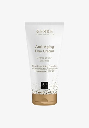 GESKE Anti-Aging Dagkräm i en vit tub med guldaccenter. Innehåller SPF 20 och framhäver ingredienser som Rambutan, Kollagen och Hyaluronan.