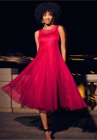 Vera Mont Cocktailkleid/festliches Kleid - red rose