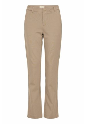 Pantalons beiges avec une texture lisse, coupe ajustée, légèrement évasés au bas, poches avant et fermeture à bouton doré à la taille.