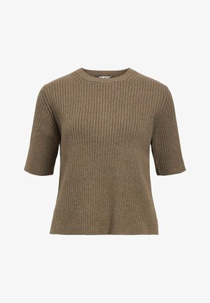 Brązowy sweter krótki z rękawami, ze okrągłym dekoltem. Materiał wygląda na miękki i strukturalny, z pionowymi pasami przez całą długość.