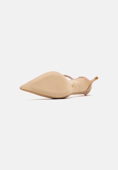 Stuart Weitzman STUART  - Visoke pete - adobe