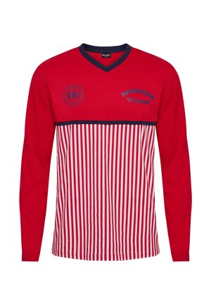 Rød langærmet sportstrøje med marineblå kant, lodrette hvide og røde striber på den nederste del samt "Danmark" og "DBU" logoer på brystet.