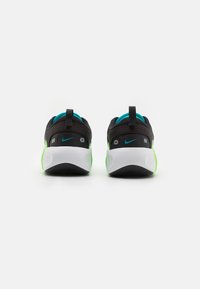 Nike Performance INFINITY FLOW UNISEX - Tenisice za cestovno trčanje - black/football grey/aquamarine/green strike