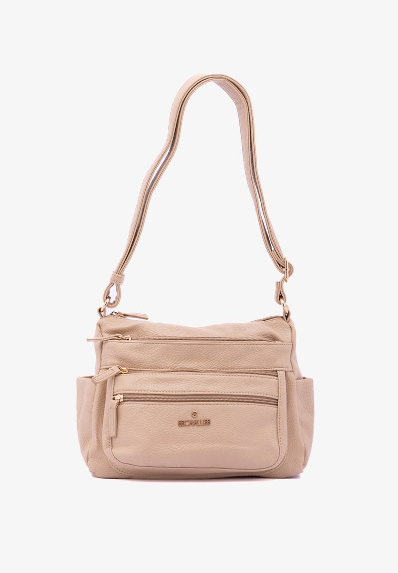 Beige leren schoudertas met twee ritsvakken aan de voorkant, een gladde textuur en een enkele verstelbare schouderriem. Accenten van goudkleurig beslag.