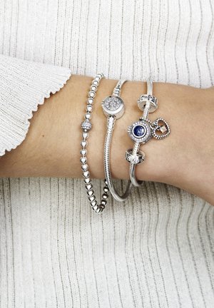 Pandora SPARKLING CROWN O SNAKE - Armband - silver coloured