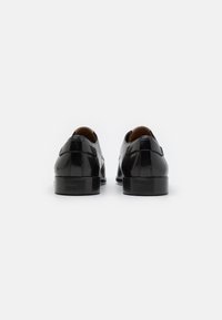 Melvin & Hamilton BOND 1 - Stringate eleganti - black/beige/rich tan