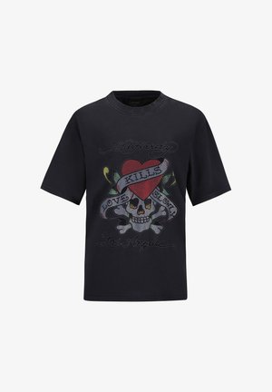 Czarna bawełniana koszulka z dużym graficznym wzorem czaszki z sercem i elementami kwiatowymi, ozdobiona kolorowymi kryształkami.