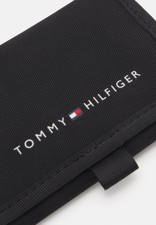 ESSENTIALS WALLET UNISEX – Geldbörse