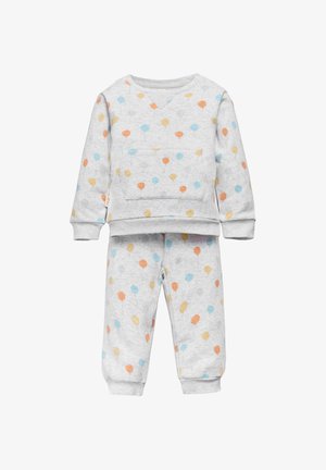 Conjunto de sudadera y pantalones de algodón gris con estampado de globos en naranja, azul y amarillo. La sudadera cuenta con un bolsillo frontal y puños de canalé.