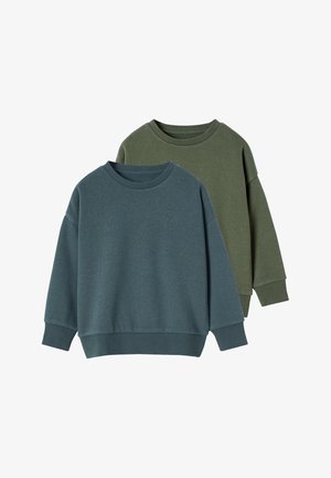 Zwei Rundhalsausschnitt-Sweatshirts sind abgebildet. Eines ist dunkel-türkis und das andere ist olivgrün. Beide haben gerippte Bündchen und eine lockere Passform.