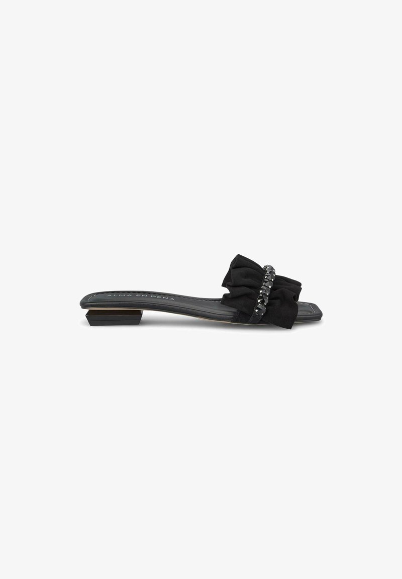 Alma en Pena - Klapki płaskie