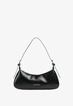Sac à bandoulière Love Moschino en cuir noir brillant avec une fine sangle et un logo doré sur le devant.