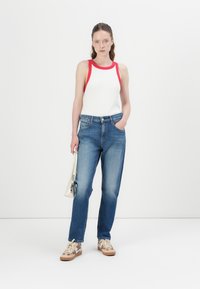 Replay MARTY PANTS - Egyenes szárú farmer - medium blue