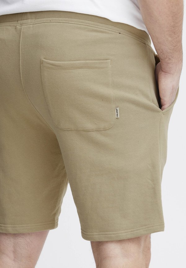 BHSHORTS REGULAR FIT - Shorts - crockery4