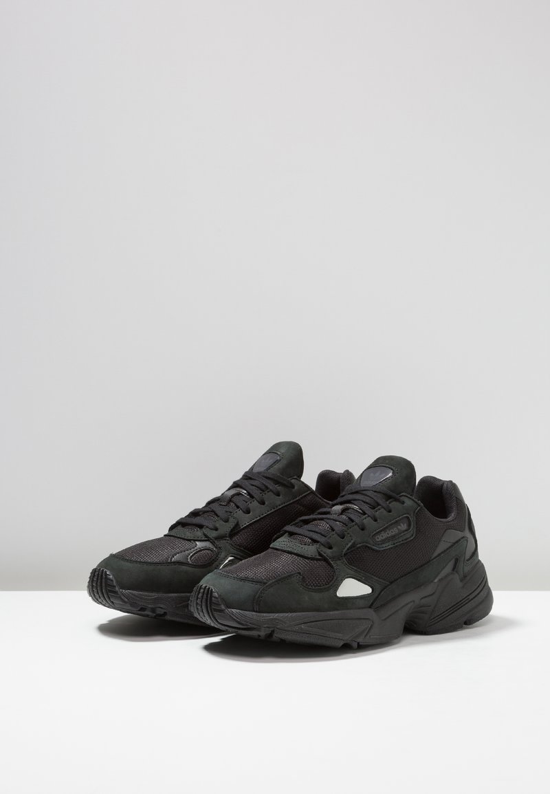 adidas Originals FALCON - Sneakers - core five/sort