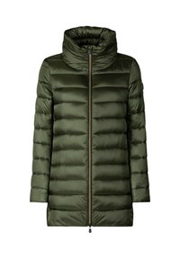 Olivgrüne Steppjacke mit hohem Kragen, vertikal gesteppter Optik, durchgehendem Reißverschluss vorne und glattem, glänzendem Stoff.