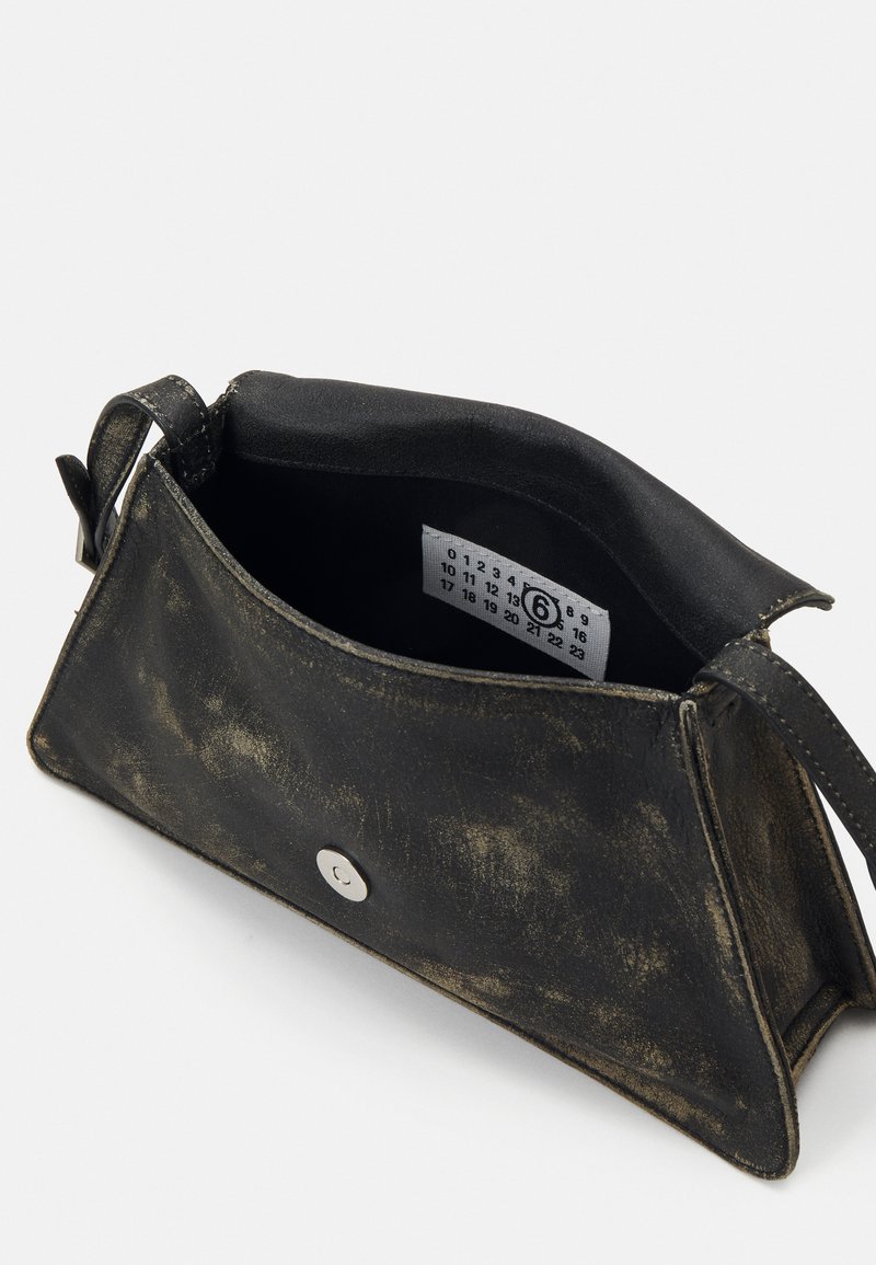 MM6 Maison Margiela NUMERIC BAG MEDIUM - Umhängetasche - black  