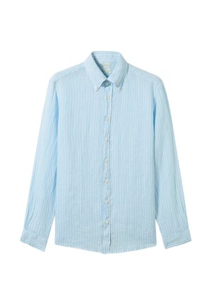 Lichtblauw overhemd met lange mouwen, voorzien van witte verticale strepen, een button-down kraag en een frontale knoopsluiting. Zachte stof met een licht gestructureerde afwerking.