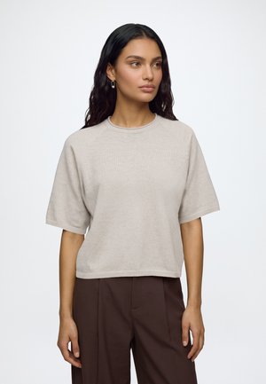 ONLY ONLLOYAL ONECK - Pullover - beige