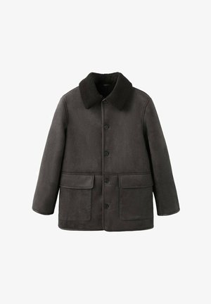 Giacca grigia scura realizzata in materiale simile alla pelle scamosciata, con un colletto in pelliccia sintetica nera, due tasche frontali e chiusura con bottoni.