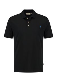 Čierna polokošeľa z bavlny, s krátkymi rukávmi, trojbunkovým zapínaním a malým modrým logom na ľavej hrudi.