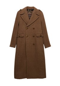 Brun uldfrakke med fiskebensmønster, dobbeltradet design, store revers, to forlommer og knapper i guldton.